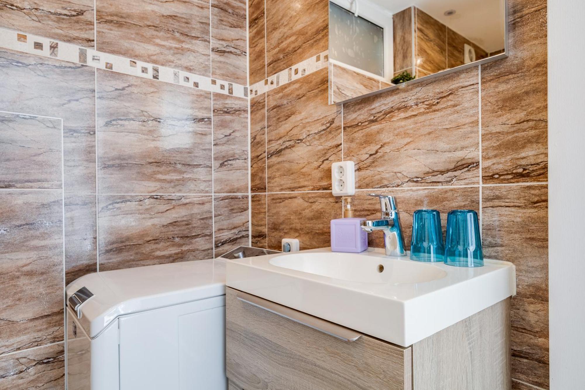 Luxe Wellness Apartment Apeldoorn With Jacuzzi And Sauna ภายนอก รูปภาพ