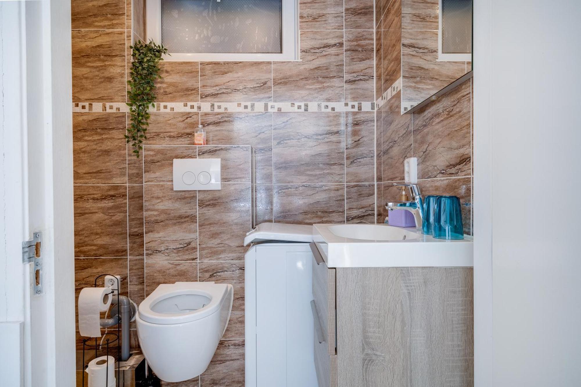 Luxe Wellness Apartment Apeldoorn With Jacuzzi And Sauna ภายนอก รูปภาพ