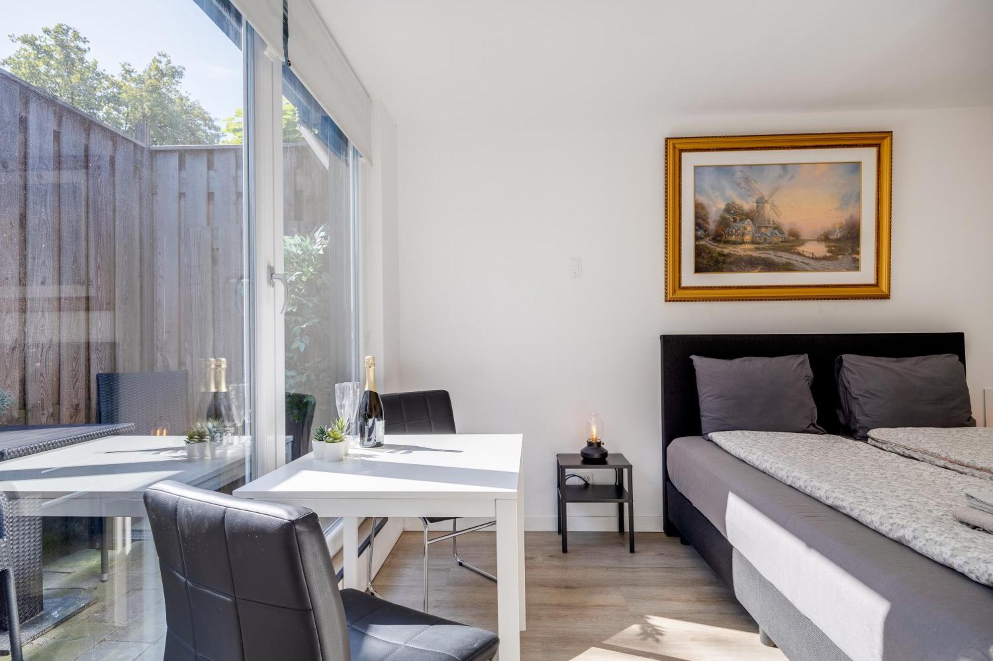 Luxe Wellness Apartment Apeldoorn With Jacuzzi And Sauna ภายนอก รูปภาพ