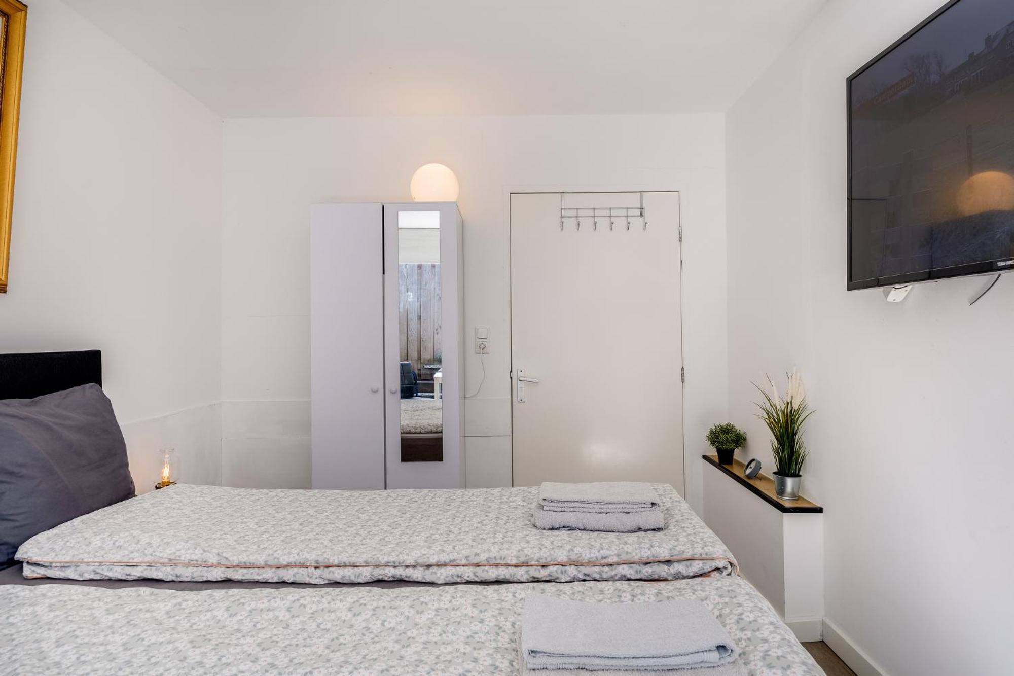 Luxe Wellness Apartment Apeldoorn With Jacuzzi And Sauna ภายนอก รูปภาพ