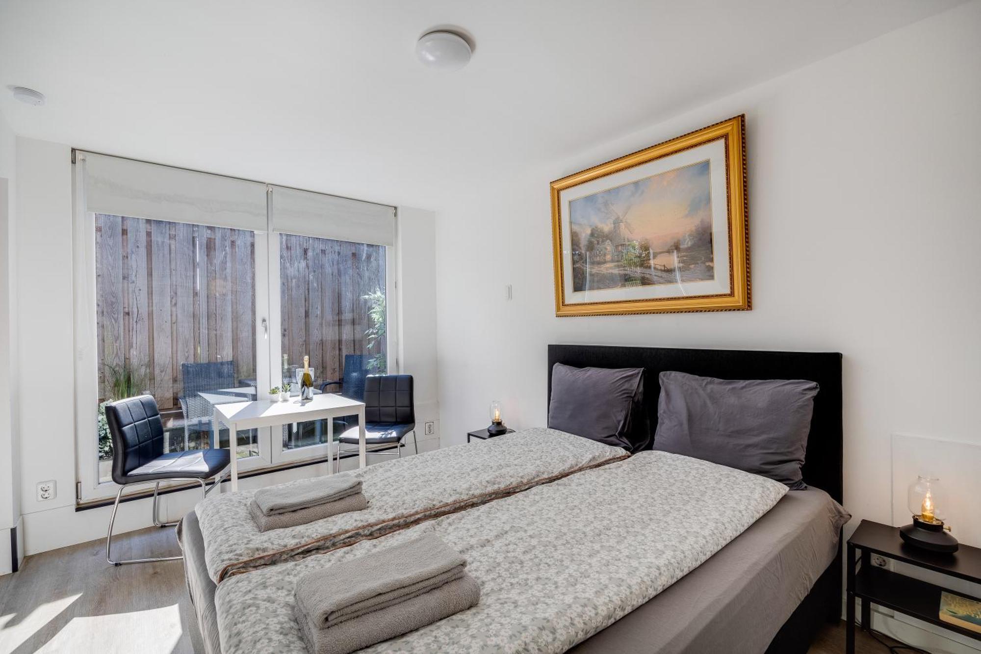Luxe Wellness Apartment Apeldoorn With Jacuzzi And Sauna ภายนอก รูปภาพ